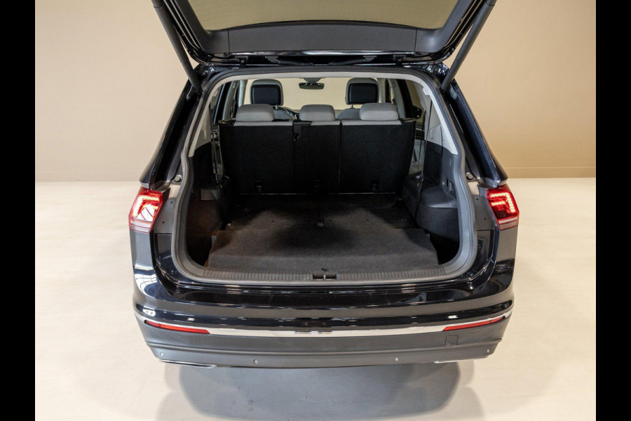 Volkswagen Tiguan Allspace 1.5 TSI Highline 7pers. / 150pk / Panoramadak / Trekhaak / Leder