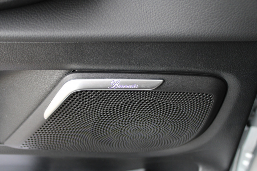 Mercedes-Benz V-Klasse 250d / DC / 4-Matic / AMG / Panorama / 2x Elec Schuifd / 360 Cam / Burmester / Vol Opties / NIEUWSTAAT