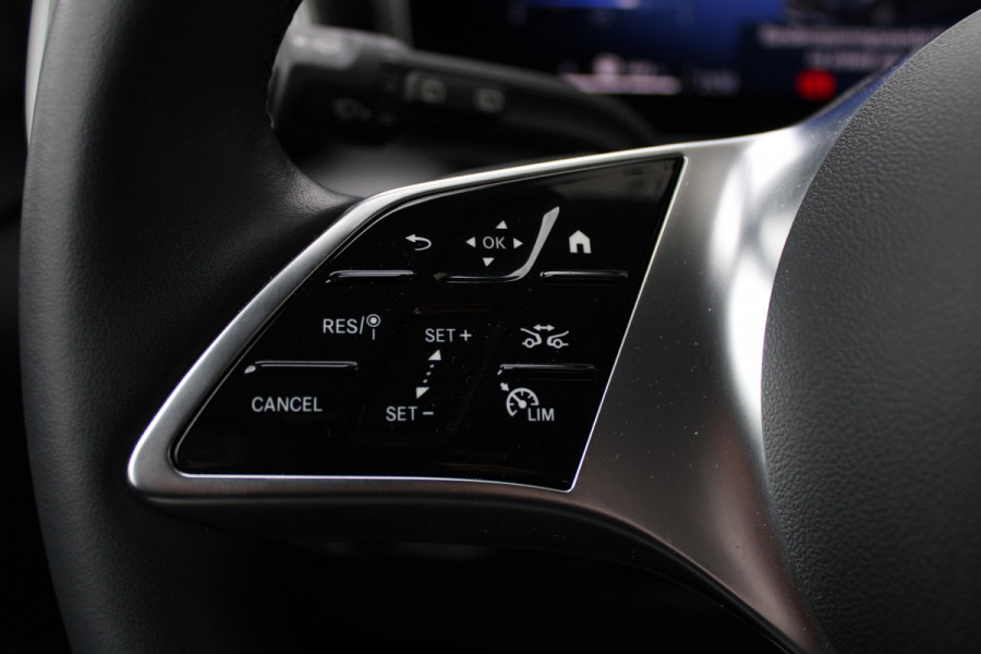 Mercedes-Benz V-Klasse 250d / DC / 4-Matic / AMG / Panorama / 2x Elec Schuifd / 360 Cam / Burmester / Vol Opties / NIEUWSTAAT
