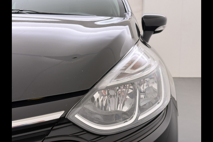 Renault Clio 90PK Navi Airco Bluetooth Pdc Keyless 5drs Cruise Control Limited Smartphone integratie Isofix DAB Lmv Privacy Glas Led Origineel Nederlandse Auto