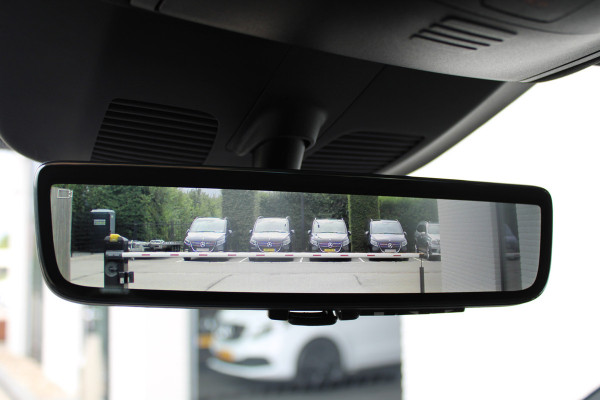 Mercedes-Benz V-Klasse 300d / AMG / 4-MATIC / Lang / DC / Burmester / Koelkast / 360 Camera / Vol Opties / NIEUWSTAAT