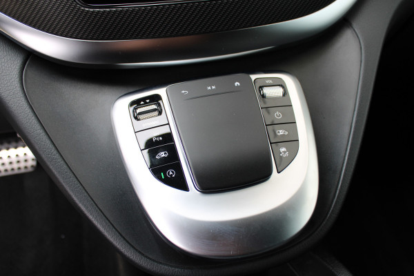 Mercedes-Benz V-Klasse 300d / AMG / 4-MATIC / Lang / DC / Burmester / Koelkast / 360 Camera / Vol Opties / NIEUWSTAAT