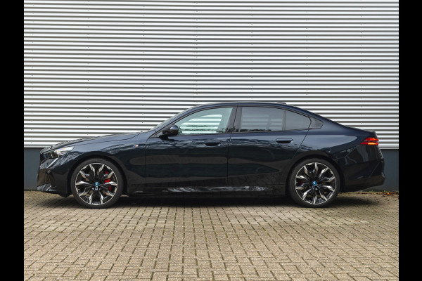 BMW i5 eDrive40 M-Sport Pro - Pano - Driving + Parking Ass Prof - Bowers & Wilkins - Stoelventilatie