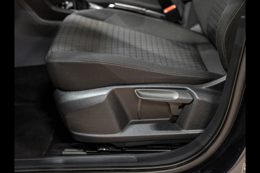 Volkswagen T-Cross 1.0 TSI DSG Life Business, Virtual Cockpit, ACC, Apple Carplay, Android Auto, Keyless, Clima, Camera, PDC