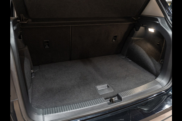 Volkswagen T-Cross 1.0 TSI DSG Life Business, Virtual Cockpit, ACC, Apple Carplay, Android Auto, Keyless, Clima, Camera, PDC