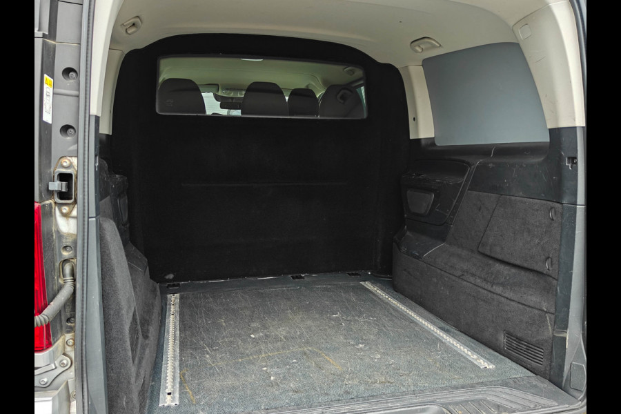 Mercedes-Benz Vito 119 L2 4x4 Automaat LED Dubbel Cabine Trekhaak Standkachel Stoelverwarming Distronic Trekhaak 2500 kg.