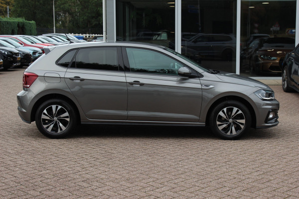 Volkswagen Polo 1.0 TSI Comfortline R-line / Camera / Navigatie / Parkeerhulp V+A / LED / 16'' / Apple CarPlay / Getint glas / Cruise Control Adaptief