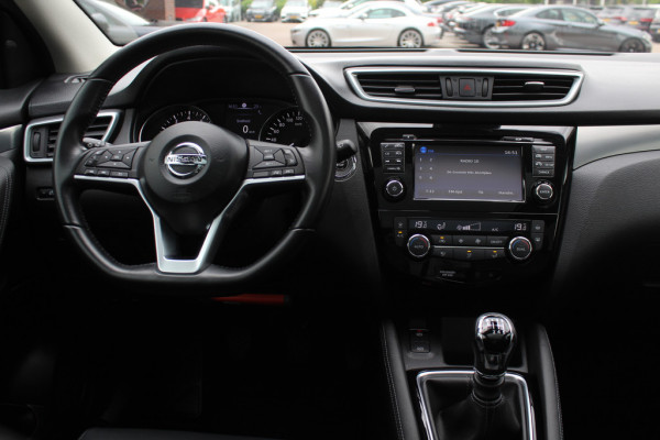 Nissan QASHQAI 1.2 Tekna / Trekhaak / Panoramadak / 360Camera / 19'' / Navigatie / Keyless / Stoelverwarming / DAB / Cruise Control