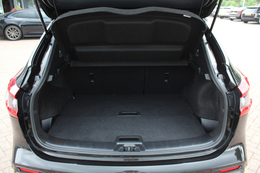 Nissan QASHQAI 1.2 Tekna / Trekhaak / Panoramadak / 360Camera / 19'' / Navigatie / Keyless / Stoelverwarming / DAB / Cruise Control