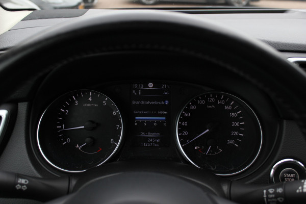 Nissan QASHQAI 1.2 Tekna / Trekhaak / Panoramadak / 360Camera / 19'' / Navigatie / Keyless / Stoelverwarming / DAB / Cruise Control