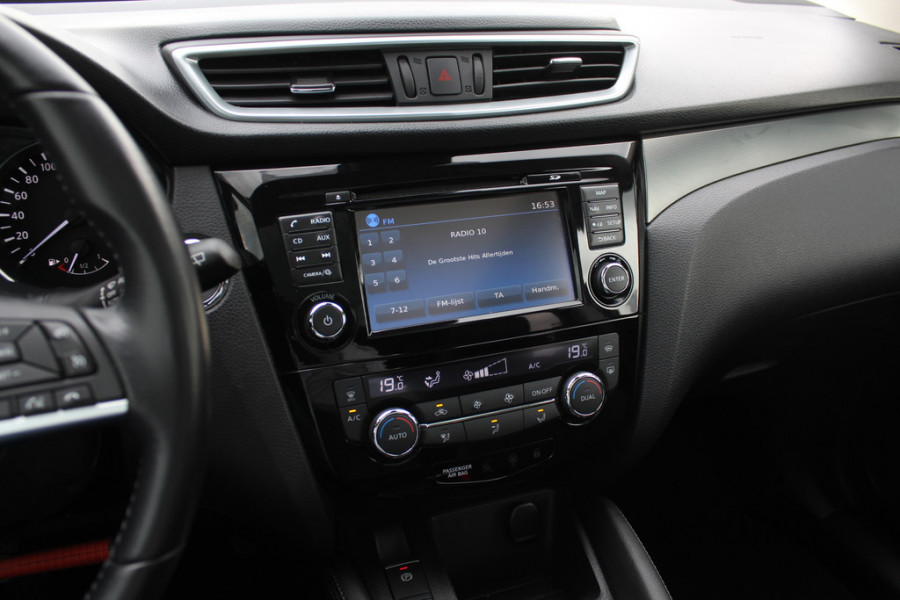 Nissan QASHQAI 1.2 Tekna / Trekhaak / Panoramadak / 360Camera / 19'' / Navigatie / Keyless / Stoelverwarming / DAB / Cruise Control