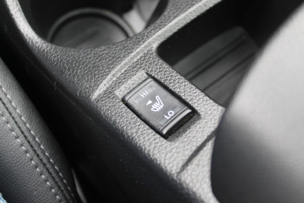 Nissan QASHQAI 1.2 Tekna / Trekhaak / Panoramadak / 360Camera / 19'' / Navigatie / Keyless / Stoelverwarming / DAB / Cruise Control