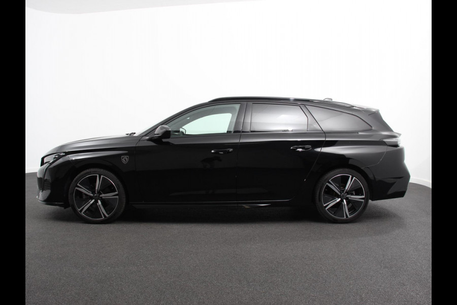 Peugeot 308 1.2 PureTech Automaat GT Climate control Adaptive cruise control Parkeersensoren Achteruitrijcamera Navigatie LED Apple Carplay/ Android Auto