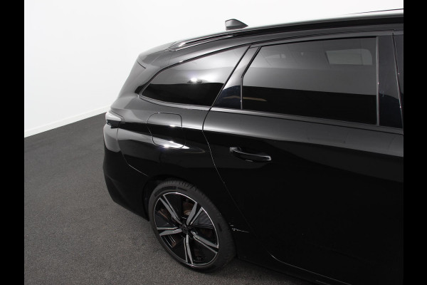 Peugeot 308 1.2 PureTech Automaat GT Climate control Adaptive cruise control Parkeersensoren Achteruitrijcamera Navigatie LED Apple Carplay/ Android Auto