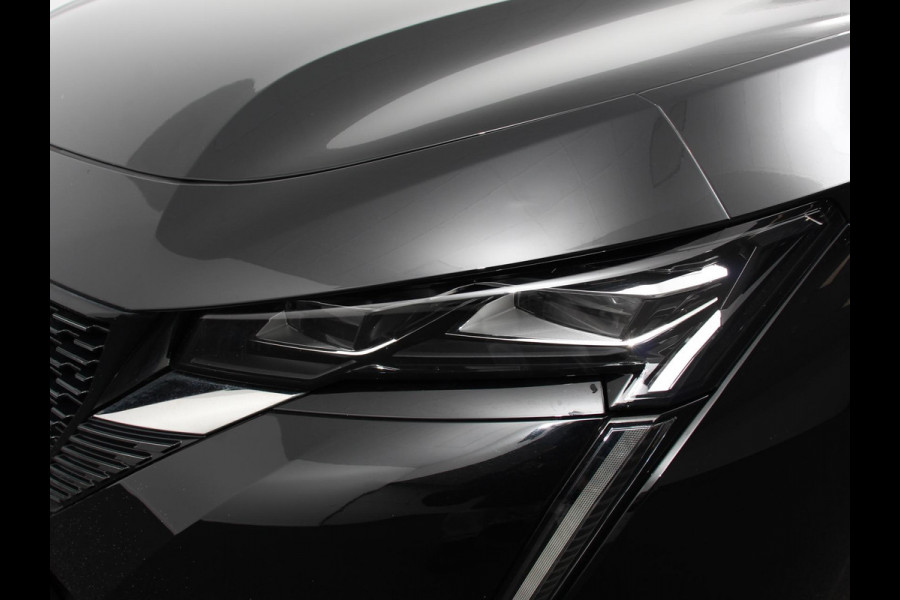 Peugeot 308 1.2 PureTech Automaat GT Climate control Adaptive cruise control Parkeersensoren Achteruitrijcamera Navigatie LED Apple Carplay/ Android Auto