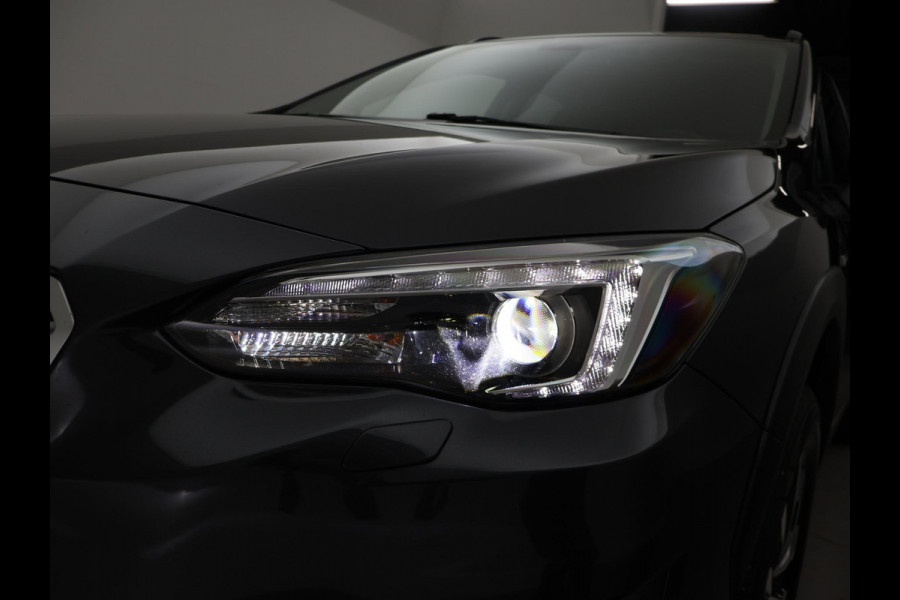Subaru XV 2.0i e-BOXER AUT. AWD LUXURY + TREKHAAK | CAMERA | ADAPTIVE CRUISE | CARPLAY | STOELVERWARMING
