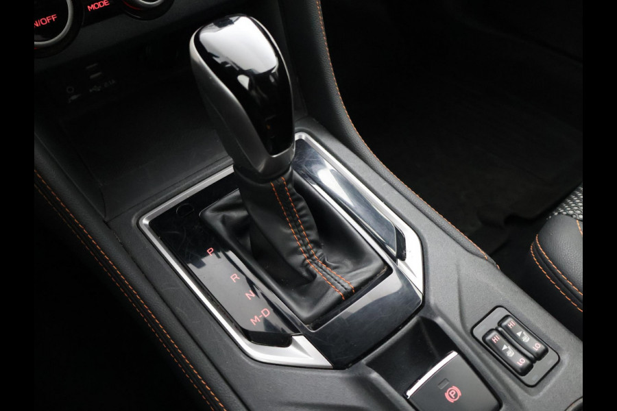 Subaru XV 2.0i e-BOXER AUT. AWD LUXURY + TREKHAAK | CAMERA | ADAPTIVE CRUISE | CARPLAY | STOELVERWARMING