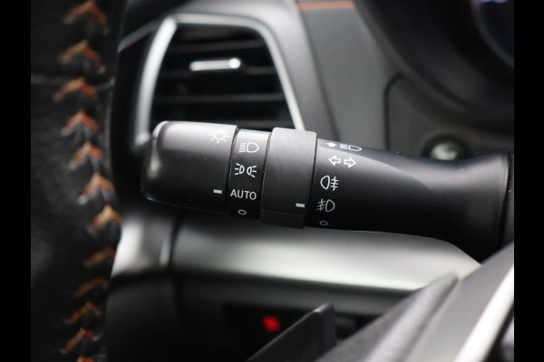 Subaru XV 2.0i e-BOXER AUT. AWD LUXURY + TREKHAAK | CAMERA | ADAPTIVE CRUISE | CARPLAY | STOELVERWARMING