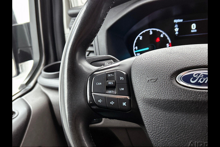 Ford Transit Custom 300 2.0 TDCI Automaat L2H1 Trend Dubbele Cabine Airco Navigatie Cruisecontrol Camera PDCVA Trekhaak