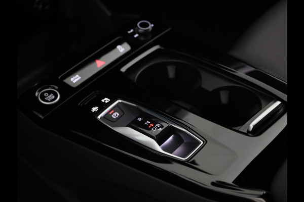 Audi A6 Avant e-tron S edition performance 100 kWh 367pk | SOH99% | Panoramadak | Lederen sportstoelen | Tech pro | Stuur-en stoelverwarming V+A