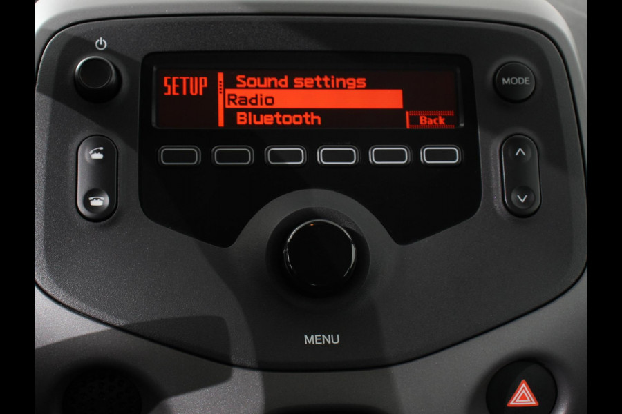 Peugeot 108 1.0 e-VTi Active Airco  Bluetooth  Led  DAB 5 deurs