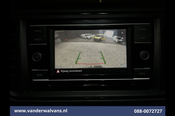 Volkswagen Crafter 2.0 TDI 141pk L3H3 L2H2 Euro6 Airco | Camera | Apple Carplay | Cruisecontrol | 3000kg Trekhaak Android Auto, Chauffeursstoel, Bijrijdersbank