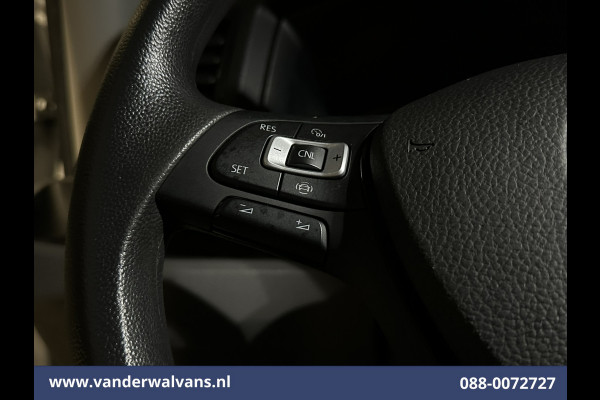 Volkswagen Crafter 2.0 TDI 141pk L3H3 L2H2 Euro6 Airco | Camera | Apple Carplay | Cruisecontrol | 3000kg Trekhaak Android Auto, Chauffeursstoel, Bijrijdersbank