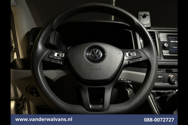 Volkswagen Crafter 2.0 TDI 141pk L3H3 L2H2 Euro6 Airco | Camera | Apple Carplay | Cruisecontrol | 3000kg Trekhaak Android Auto, Chauffeursstoel, Bijrijdersbank