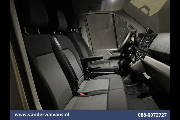 Volkswagen Crafter 2.0 TDI 141pk L3H3 L2H2 Euro6 Airco | Camera | Apple Carplay | Cruisecontrol | 3000kg Trekhaak Android Auto, Chauffeursstoel, Bijrijdersbank