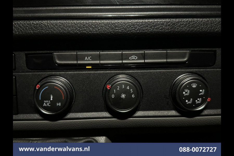 Volkswagen Crafter 2.0 TDI 141pk L3H3 L2H2 Euro6 Airco | Camera | Apple Carplay | Cruisecontrol | 3000kg Trekhaak Android Auto, Chauffeursstoel, Bijrijdersbank