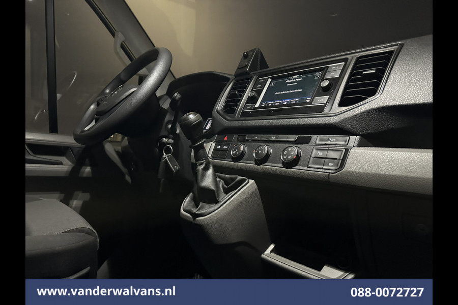Volkswagen Crafter 2.0 TDI 141pk L3H3 L2H2 Euro6 Airco | Camera | Apple Carplay | Cruisecontrol | 3000kg Trekhaak Android Auto, Chauffeursstoel, Bijrijdersbank