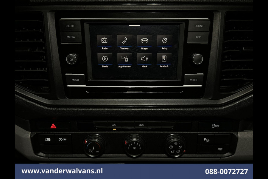 Volkswagen Crafter 2.0 TDI 141pk L3H3 L2H2 Euro6 Airco | Camera | Apple Carplay | Cruisecontrol | 3000kg Trekhaak Android Auto, Chauffeursstoel, Bijrijdersbank