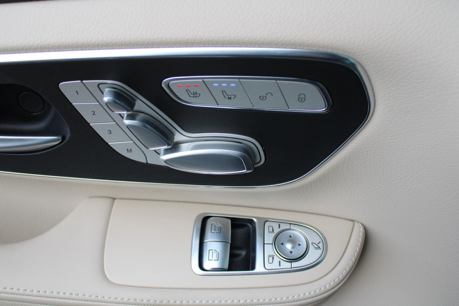Mercedes-Benz V-Klasse 300d / XXL / AMG / Exclusive / 4-Matic / 7 Pers / Luchtv / Elec Stoel voor + Achter / Burmester / NIEUWSTAAT