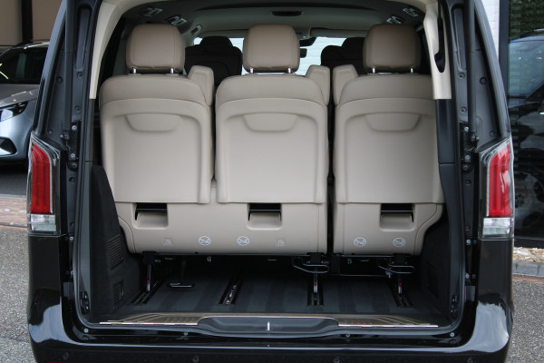 Mercedes-Benz V-Klasse 300d / XXL / AMG / Exclusive / 4-Matic / 7 Pers / Luchtv / Elec Stoel voor + Achter / Burmester / NIEUWSTAAT
