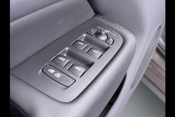 Volvo XC60 Plug-In Hybrid AWD T6 Plus Dark Recharge ADAPT. CRUISE CONTROL | STUUR & STOEL VERWARMING | PANORAMA DAK | 360 GRADEN CAMERA | ELEK. STOELEN MET GEHEUGEN | HARMAN/KARDON AUDIO