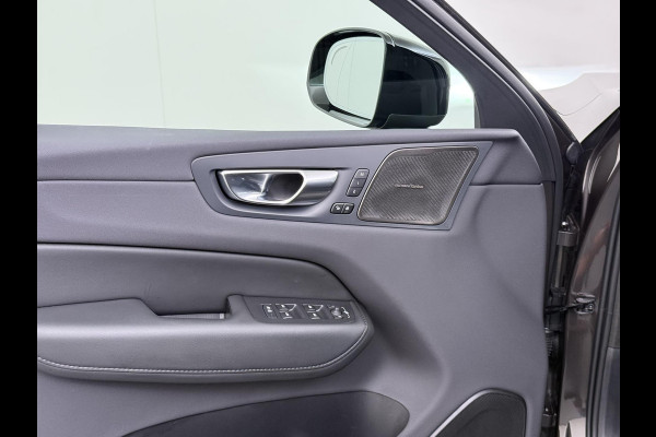 Volvo XC60 Plug-In Hybrid AWD T6 Plus Dark Recharge ADAPT. CRUISE CONTROL | STUUR & STOEL VERWARMING | PANORAMA DAK | 360 GRADEN CAMERA | ELEK. STOELEN MET GEHEUGEN | HARMAN/KARDON AUDIO