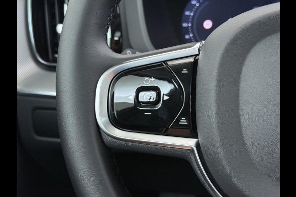 Volvo XC60 Plug-In Hybrid AWD T6 Plus Dark Recharge ADAPT. CRUISE CONTROL | STUUR & STOEL VERWARMING | PANORAMA DAK | 360 GRADEN CAMERA | ELEK. STOELEN MET GEHEUGEN | HARMAN/KARDON AUDIO