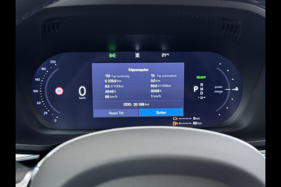 Volvo XC60 Plug-In Hybrid AWD T6 Plus Dark Recharge ADAPT. CRUISE CONTROL | STUUR & STOEL VERWARMING | PANORAMA DAK | 360 GRADEN CAMERA | ELEK. STOELEN MET GEHEUGEN | HARMAN/KARDON AUDIO