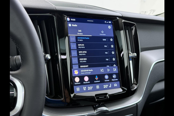 Volvo XC60 Plug-In Hybrid AWD T6 Plus Dark Recharge ADAPT. CRUISE CONTROL | STUUR & STOEL VERWARMING | PANORAMA DAK | 360 GRADEN CAMERA | ELEK. STOELEN MET GEHEUGEN | HARMAN/KARDON AUDIO