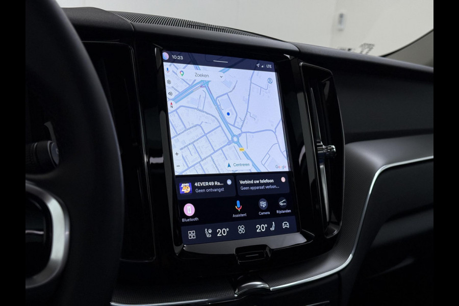 Volvo XC60 Plug-In Hybrid AWD T6 Plus Dark Recharge ADAPT. CRUISE CONTROL | STUUR & STOEL VERWARMING | PANORAMA DAK | 360 GRADEN CAMERA | ELEK. STOELEN MET GEHEUGEN | HARMAN/KARDON AUDIO