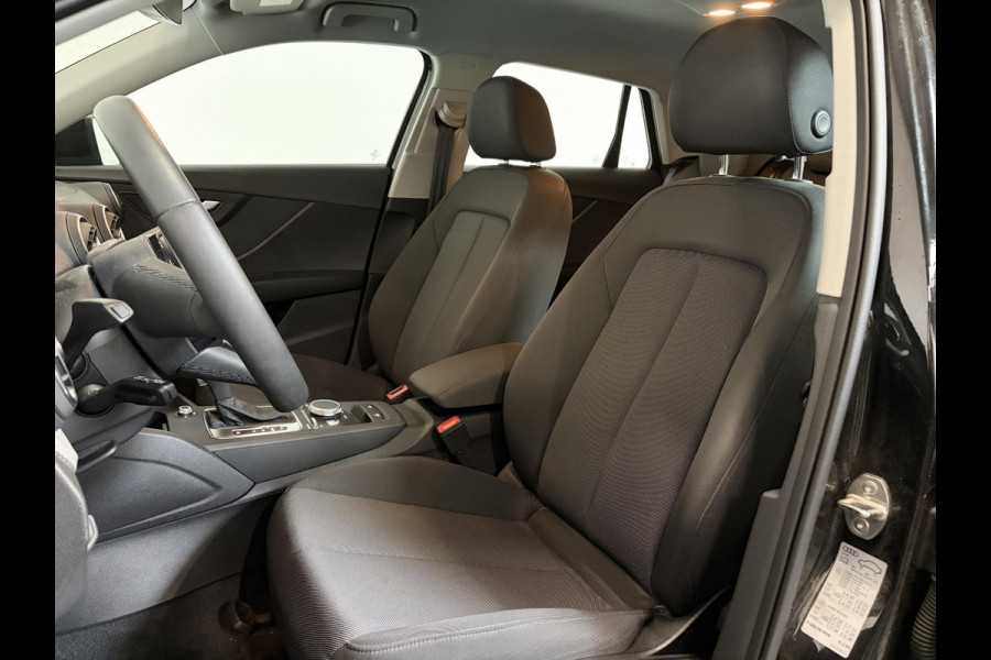 Audi Q2 35 TFSI Automaat Prestige Navigatie Apple Carplay/Android Auto Camera Verwarmde voorstoelen Led Parkeer sensoren