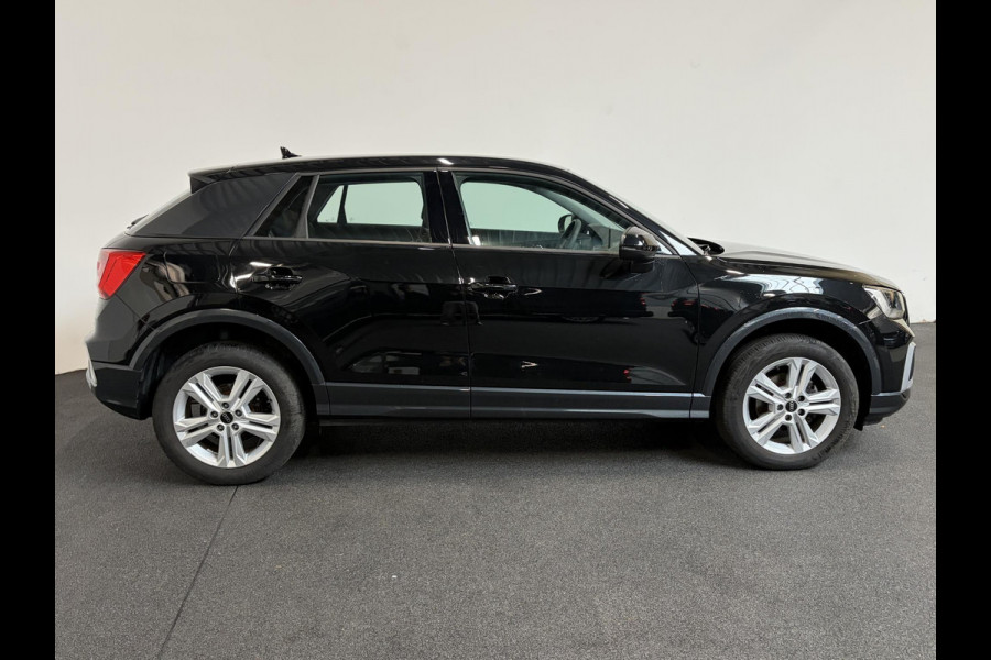 Audi Q2 35 TFSI Automaat Prestige Navigatie Apple Carplay/Android Auto Camera Verwarmde voorstoelen Led Parkeer sensoren