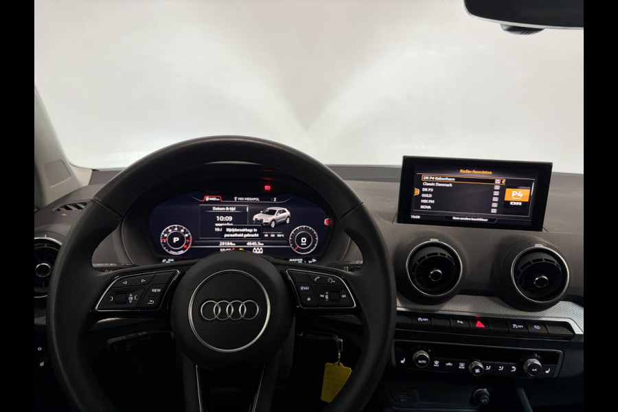 Audi Q2 35 TFSI Automaat Prestige Navigatie Apple Carplay/Android Auto Camera Verwarmde voorstoelen Led Parkeer sensoren