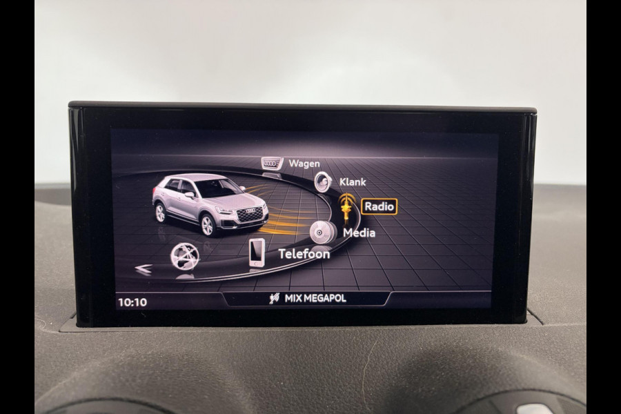 Audi Q2 35 TFSI Automaat Prestige Navigatie Apple Carplay/Android Auto Camera Verwarmde voorstoelen Led Parkeer sensoren