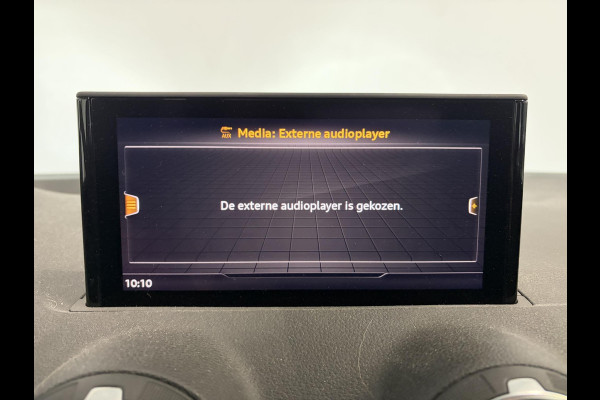 Audi Q2 35 TFSI Automaat Prestige Navigatie Apple Carplay/Android Auto Camera Verwarmde voorstoelen Led Parkeer sensoren