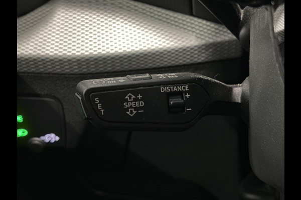 Audi Q2 35 TFSI Automaat Prestige Navigatie Apple Carplay/Android Auto Camera Verwarmde voorstoelen Led Parkeer sensoren