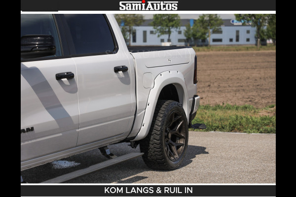 Dodge Ram LIMITED H.O 540 PK 706Nm | Massage + Full Option | De Meest Luxe en Volle Pick-Up in zijn Klasse | Comfortabele Dubbele Cabine met Royale 5 Zitplaatsen | BPM vrij | Nu Leverbaar uit Voorraad | Voorraad Nr 2336 - 7700 | De specialist in Amerikaanse pick‑ups in Nederland en Europa.