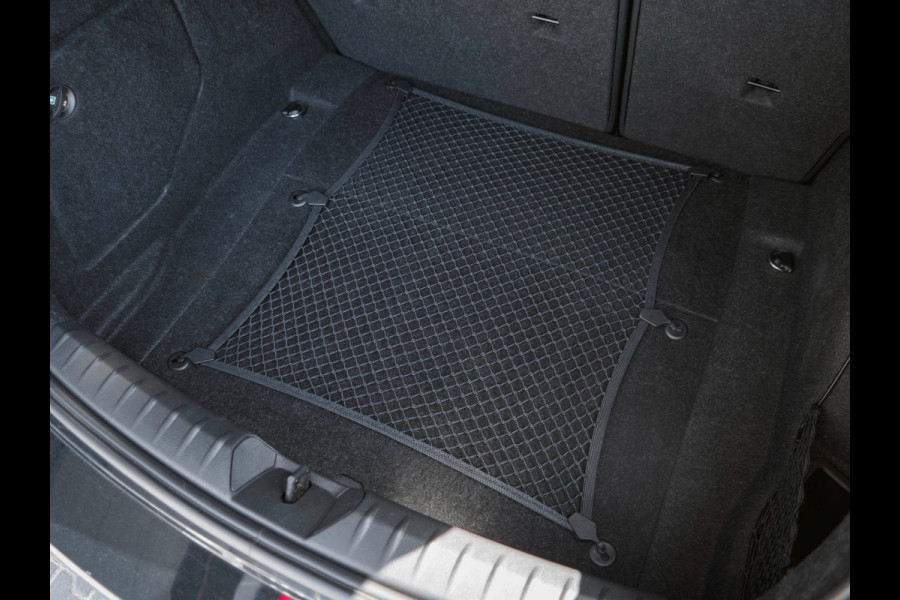 BMW 1-serie 118i M Sport Edition| LEDER | STOELVERWARMING | 19 INCH | PDC | NAVI