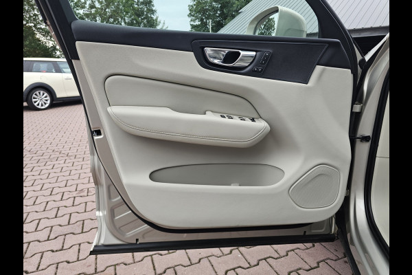 Volvo XC60 2.0 T4 Inscription Polestar Engineered | Pano | Luchtvering | Leder | Stoelverwarming & ventilatie | Camera | Trekhaak | ACC | App-connect |