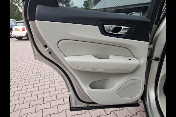 Volvo XC60 2.0 T4 Inscription Polestar Engineered | Pano | Luchtvering | Leder | Stoelverwarming & ventilatie | Camera | Trekhaak | ACC | App-connect |